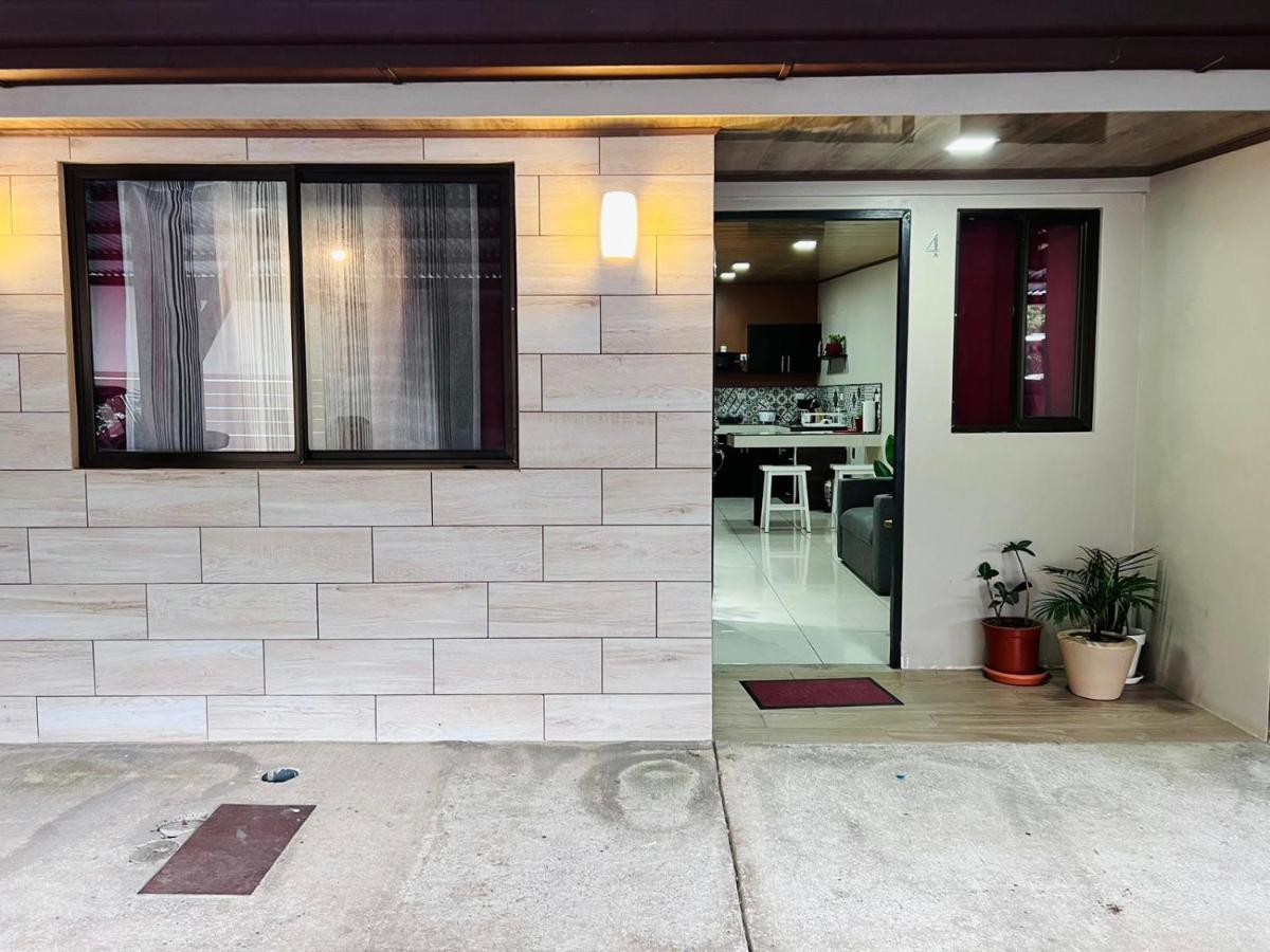 Oxalis Aeropuerto Apartment Alajuela Luaran gambar